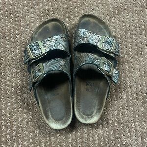 Birkenstock snake metalic sandal gold buckle 39